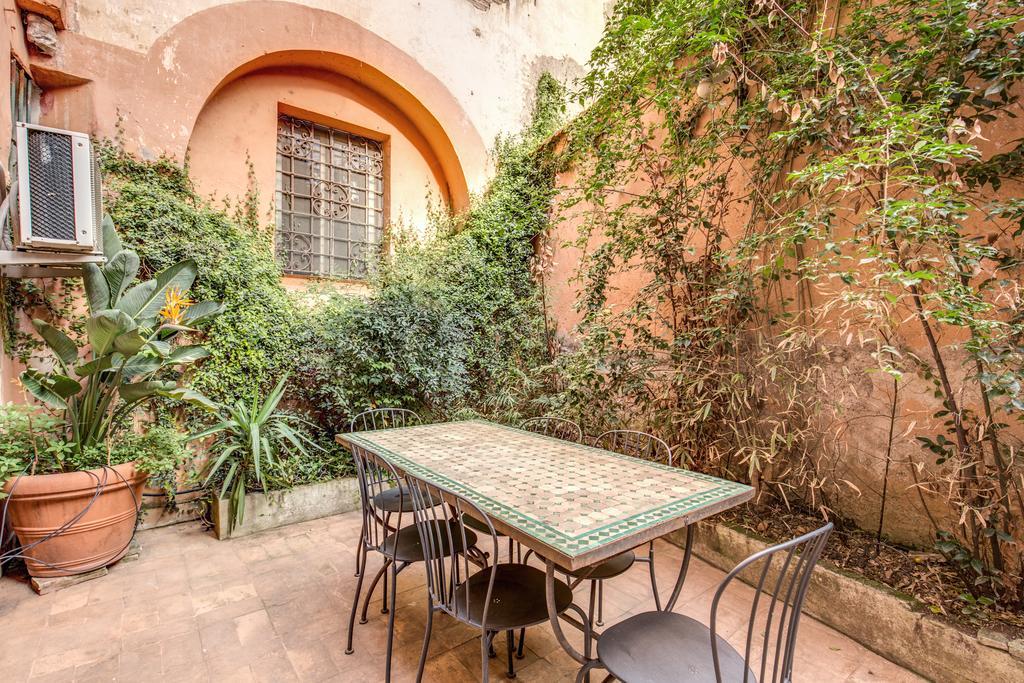 Apartmán Trastevere Hyperloft & Garden Řím Exteriér fotografie