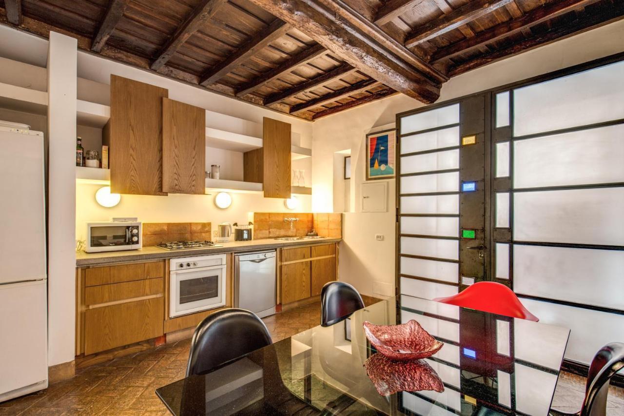 Apartmán Trastevere Hyperloft & Garden Řím Exteriér fotografie