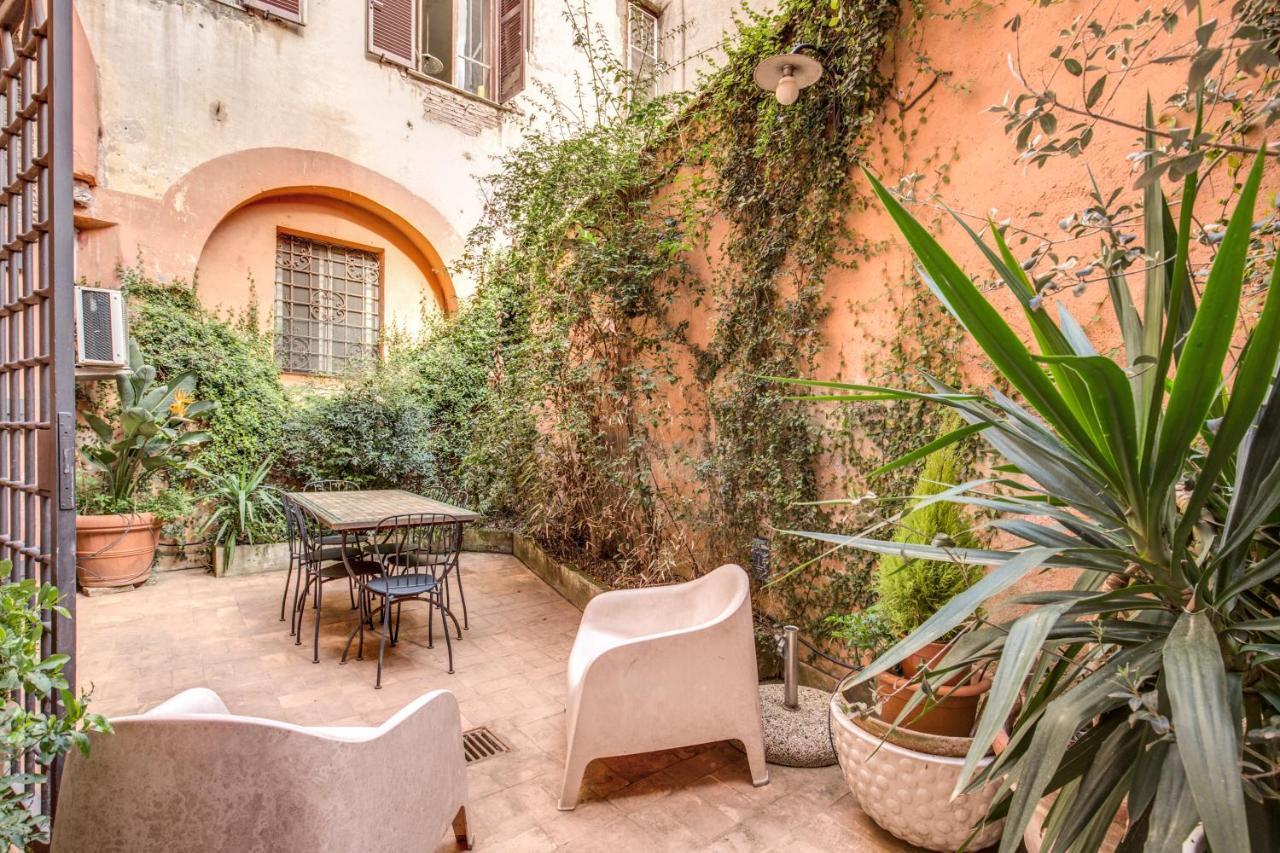 Apartmán Trastevere Hyperloft & Garden Řím Exteriér fotografie